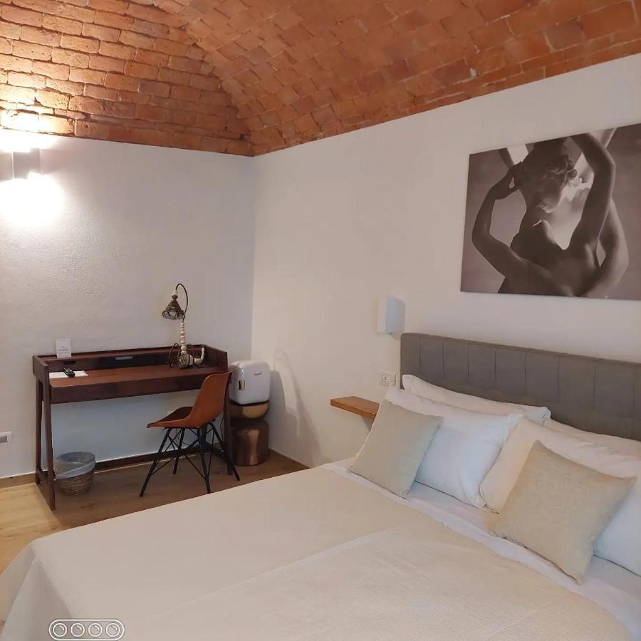 Federico II - Rooms And Breakfast Borgio Verezzi Ngoại thất bức ảnh